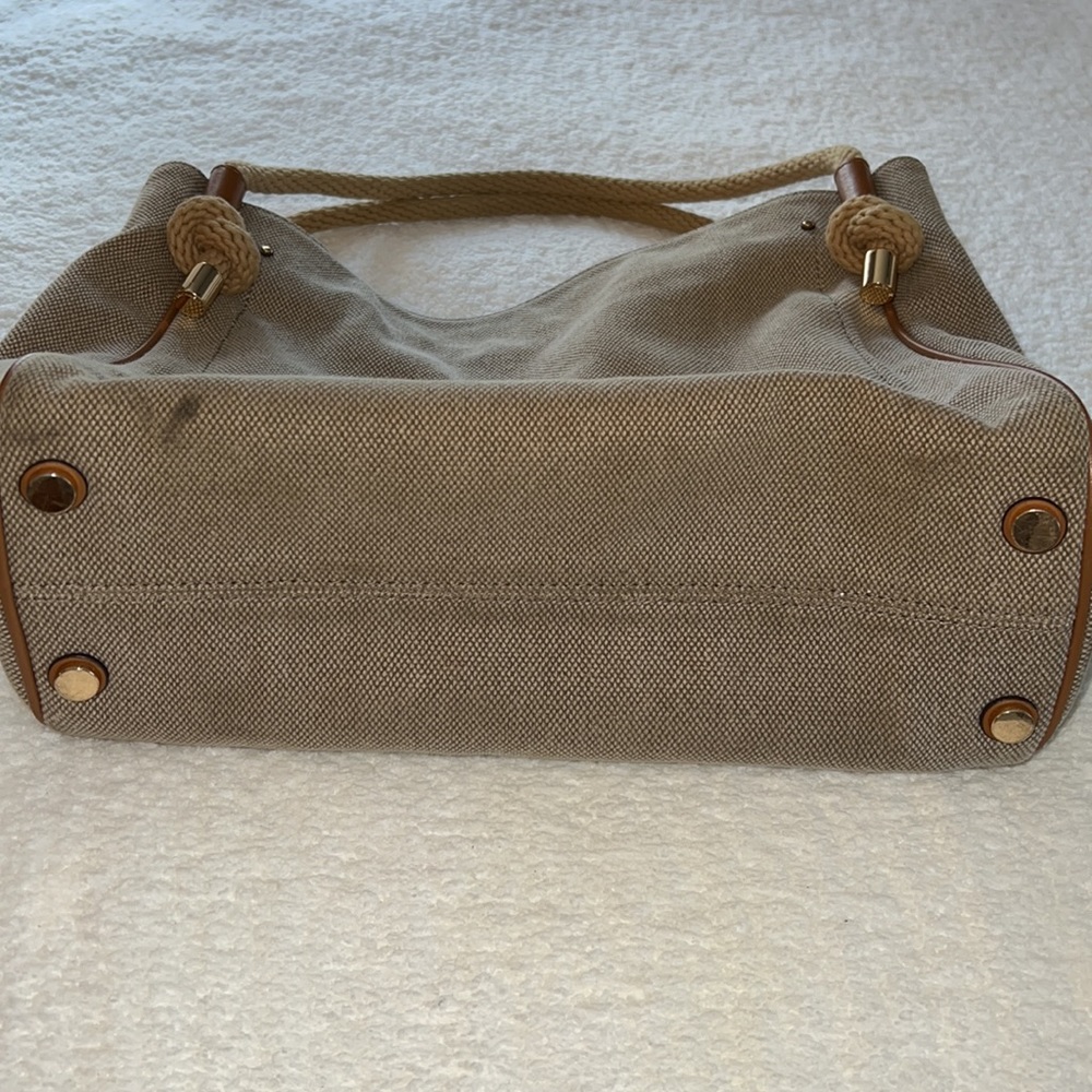 Michael Kors Tan Tote Bag - Picture 4 of 7